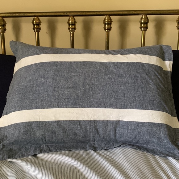 VTG TOMMY HILFIGER Blue Chambray Denim & White Stripe Standard Pillow Sham - Picture 4 of 10